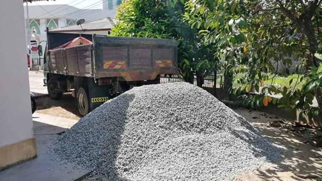 Anggaran Harga Batu Kerikil Satu Lori di Malaysia Terkini 2025 4 faedah dan kelebihan menggunakan batu kerikil dalam pembinaan