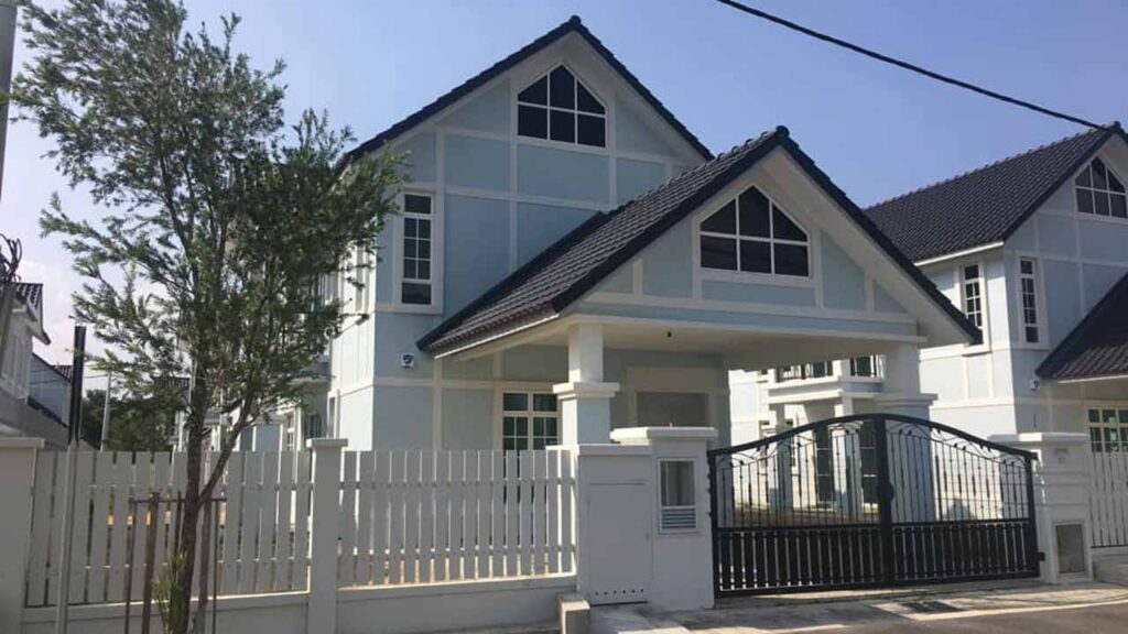 Panduan Lengkap Anjung Rumah Banglo di Malaysia: Reka Bentuk, Fungsi & Inspirasi Terkini 5 idea kreatif gaya anjung rumah banglo di malaysia