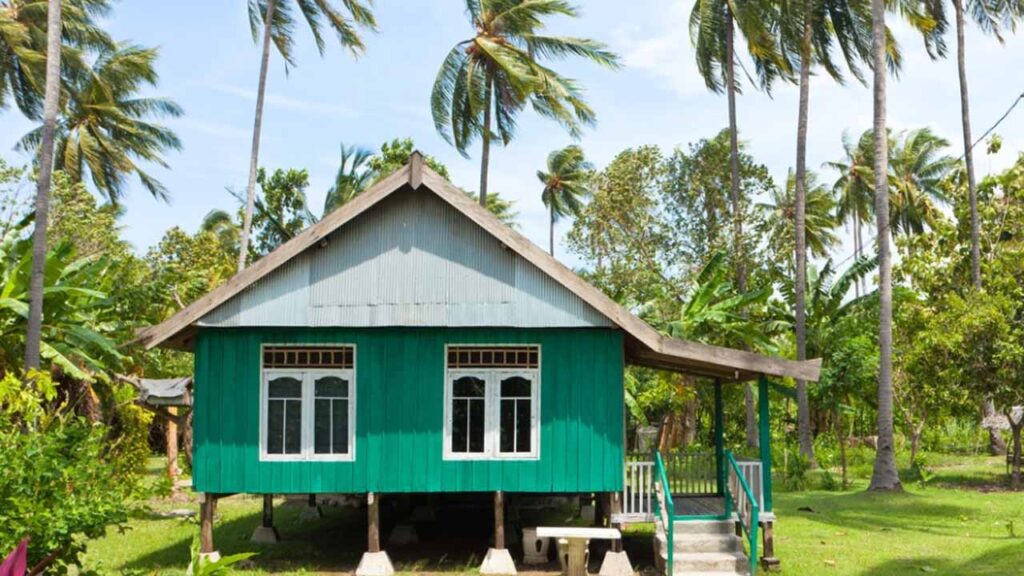 Anjung Rumah Kampung: Warisan Seni Bina Melayu yang Sarat Makna 4 pelbagai sifat anjung rumah kampung melayu