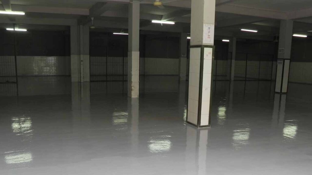 Panduan Lengkap Warna Lantai Epoxy di Malaysia: Pilihan, Fungsi & Tips 2 menaip warna lantai epoxy di malaysia