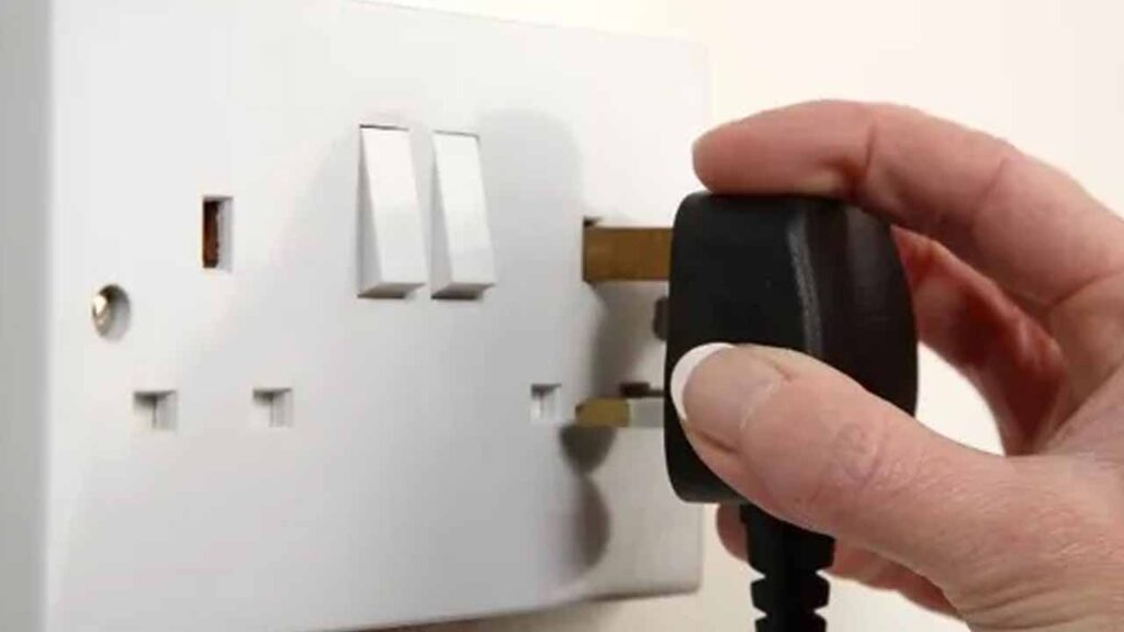 Cara Pasang Wayar Socket Plug: Panduan Lengkap & Selamat untuk Pengguna Malaysia 1 penyebab tahu cara pasang wayar socket plug